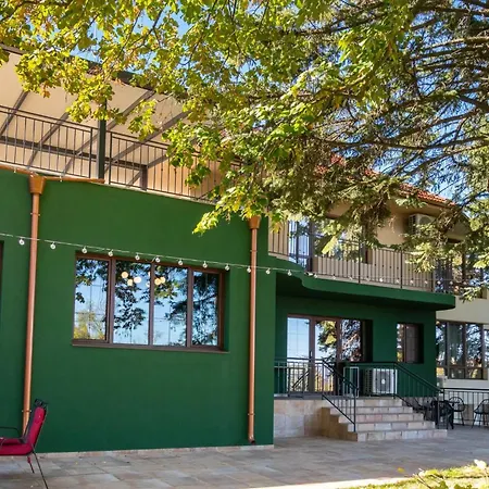 酒店 Queens 苏曼